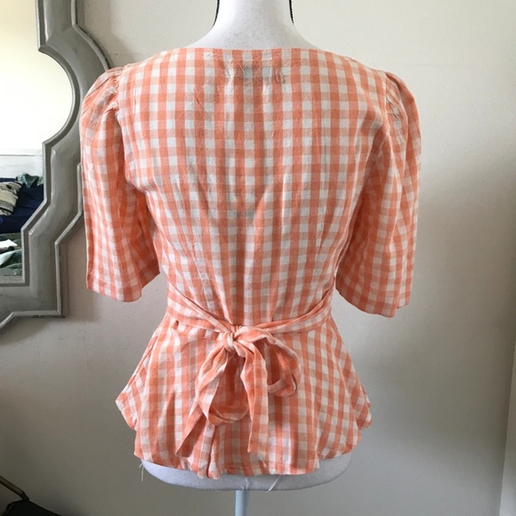 UO Penrose Linen Button-Front Peplum Top - Picture 7 of 7